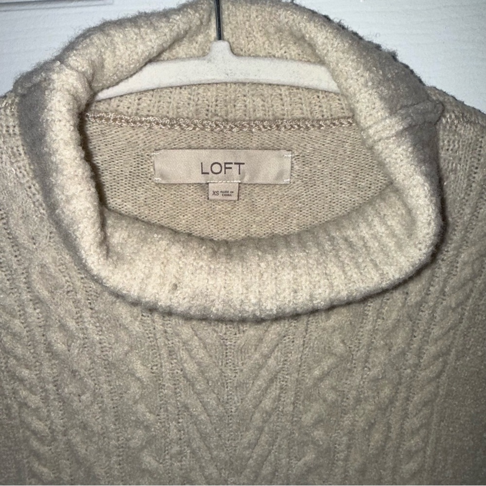 LOFT Cream Sleeveless Cable Knit‎ Top - Picture 5 of 8